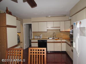 3643 W Echo Ln, Phoenix, AZ 85051 photo 13