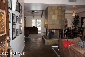 811 E Beck Ln, Phoenix, AZ 85022 photo 2