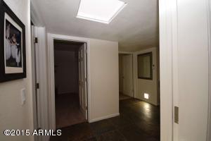 811 E Beck Ln, Phoenix, AZ 85022 photo 8