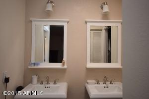 811 E Beck Ln, Phoenix, AZ 85022 photo 13