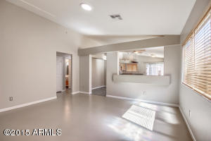 4736 E Desert Wind Dr, Phoenix, AZ 85044 photo 4