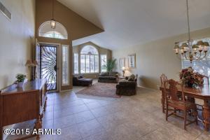 719 E Mountain Sage Dr, Phoenix, AZ 85048 photo 3