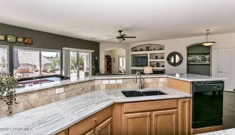 6305 E Juniper Wind Dr, Cornville, AZ 86325 photo 4