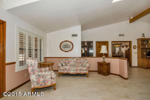 627 E Desert Ln, Gilbert, AZ 85234 photo 7