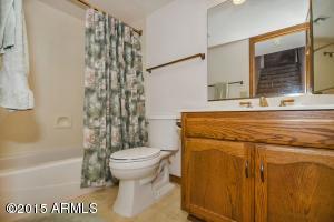 627 E Desert Ln, Gilbert, AZ 85234 photo 21