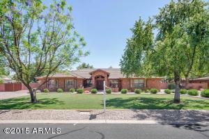 627 E Desert Ln, Gilbert, AZ 85234 photo 1
