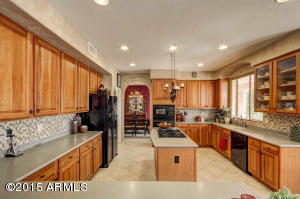 9405 E Hillview Cir, Mesa, AZ 85207 photo 6
