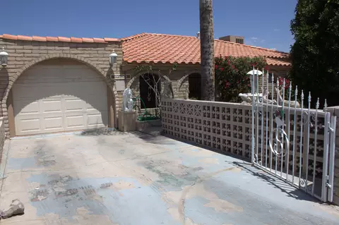 1714 E Pecan Rd, Phoenix, AZ 85040 photo 3