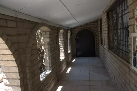 1714 E Pecan Rd, Phoenix, AZ 85040 photo 8