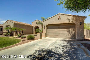 1342 E Canary Dr, Gilbert, AZ 85297 photo 2