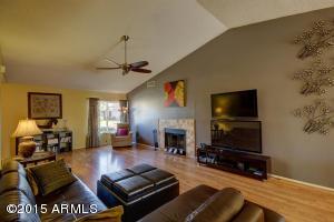 4007 E Topeka Dr, Phoenix, AZ 85050 photo 5