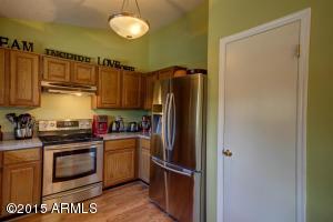 4007 E Topeka Dr, Phoenix, AZ 85050 photo 9