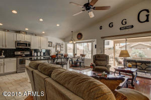 4621 E Goldfinch Gate Ln, Phoenix, AZ 85044 photo 4