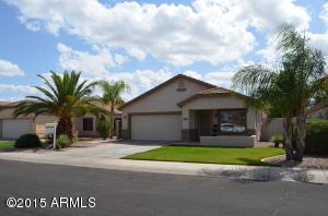 239 N Tiago Dr, Gilbert, AZ 85233