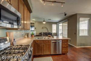 860 S Roanoke St, Gilbert, AZ 85296 photo 7