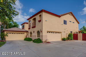 3906 E Fox Cir, Mesa, AZ 85205 photo 2
