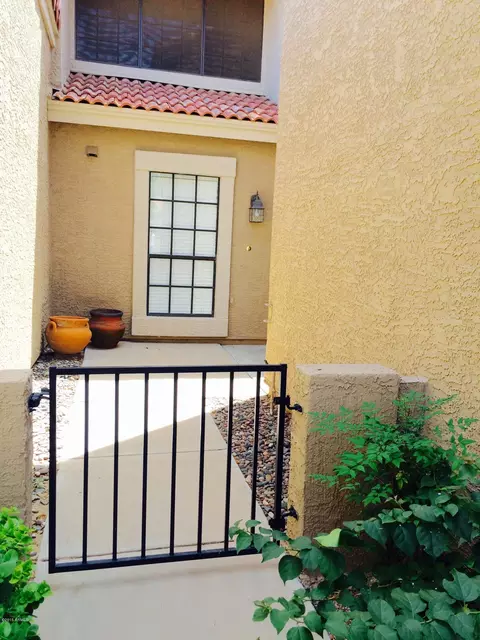 4127 E Agave Rd, Phoenix, AZ 85044 photo 2