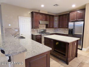 925 W Juniper Ave, Gilbert, AZ 85233 photo 3