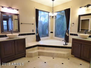 925 W Juniper Ave, Gilbert, AZ 85233 photo 9