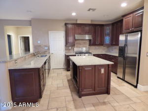 925 W Juniper Ave, Gilbert, AZ 85233 photo 4