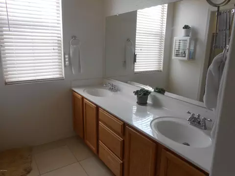 4349 E Morrow Dr, Phoenix, AZ 85050 photo 16