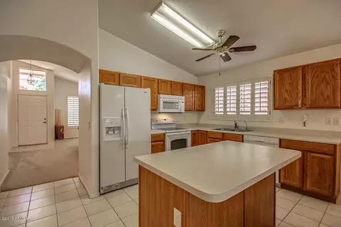 184 W Jasper Dr, Gilbert, AZ 85233 photo 4