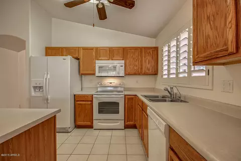 184 W Jasper Dr, Gilbert, AZ 85233 photo 5