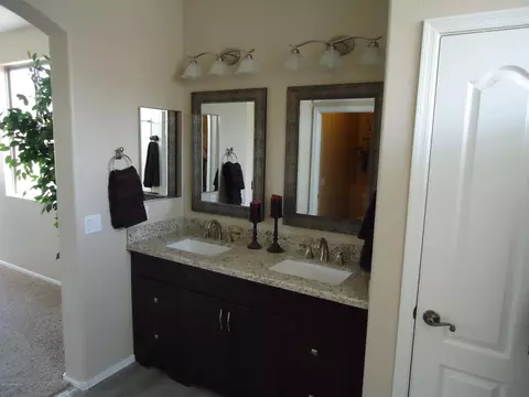 3665 E Sebastian Ln, Gilbert, AZ 85297 photo 20
