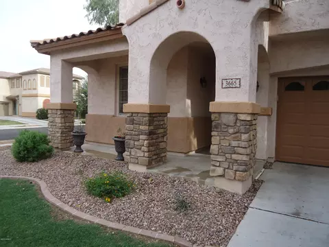 3665 E Sebastian Ln, Gilbert, AZ 85297 photo 3
