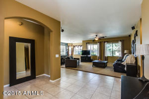 1005 E Stottler Ct, Gilbert, AZ 85296 photo 3
