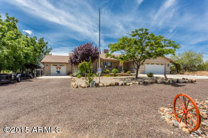17621 E Trails End Rd, Mayer, AZ 86333 photo 3
