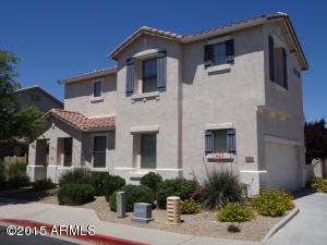 1020 E Cantebria Dr, Gilbert, AZ 85296 photo 2