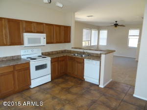 1020 E Cantebria Dr, Gilbert, AZ 85296 photo 5