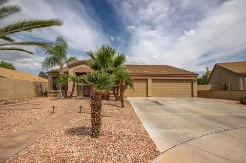 6083 N 83rd Dr, Glendale, AZ 85305 photo 2