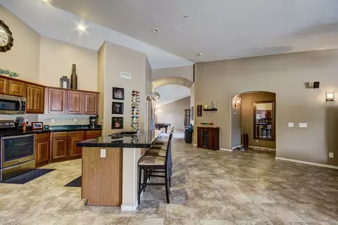 6083 N 83rd Dr, Glendale, AZ 85305 photo 11