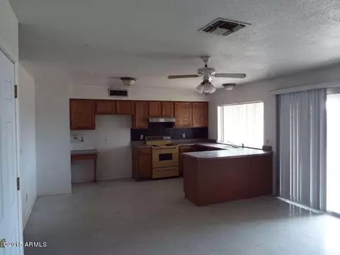 3022 N 57th Dr, Phoenix, AZ 85031 photo 7