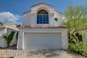 2338 E Gelding Dr, Phoenix, AZ 85022 photo 1