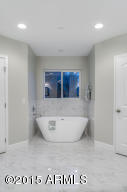 3409 N 35th Pl, Phoenix, AZ 85018 photo 8