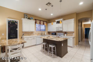 226 E Smoke Tree Rd, Gilbert, AZ 85296 photo 8