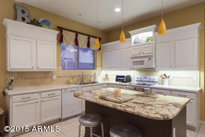 226 E Smoke Tree Rd, Gilbert, AZ 85296 photo 13