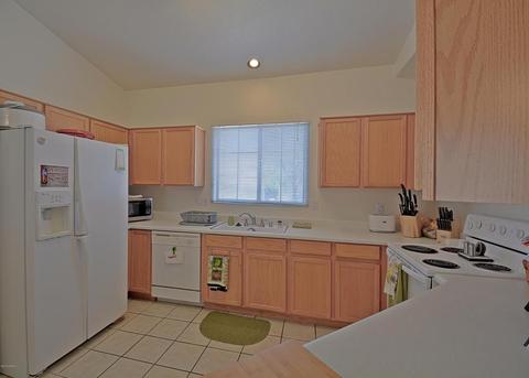 8746 E Fox St, Mesa, AZ 85207 photo 3