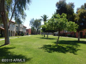2817 E Fairmount Ave, Phoenix, AZ 85016 photo 3