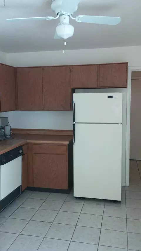 4227 E Carter Dr, Phoenix, AZ 85042 photo 4