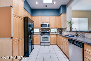 832 E Krista Way, Tempe, AZ 85284 photo 2