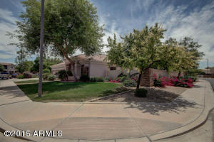 2110 S Boulder Ct, Gilbert, AZ 85295 photo 4