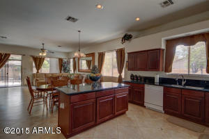 2110 S Boulder Ct, Gilbert, AZ 85295 photo 8