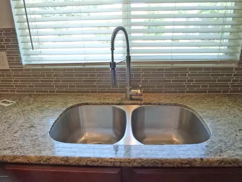 2920 E Charleston Ave, Phoenix, AZ 85032 photo 9