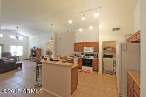 685 S Lanus Dr, Gilbert, AZ 85296 photo 3