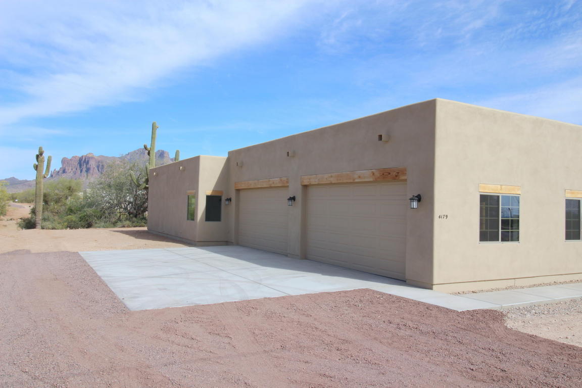 4179 N Cactus Rd, Apache Junction, AZ 85119 photo 2