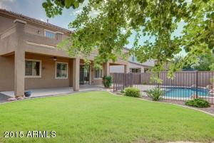 2530 E Hampton Ln, Gilbert, AZ 85295 photo 3